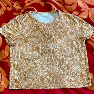 Snake skin babaton T-shirt
